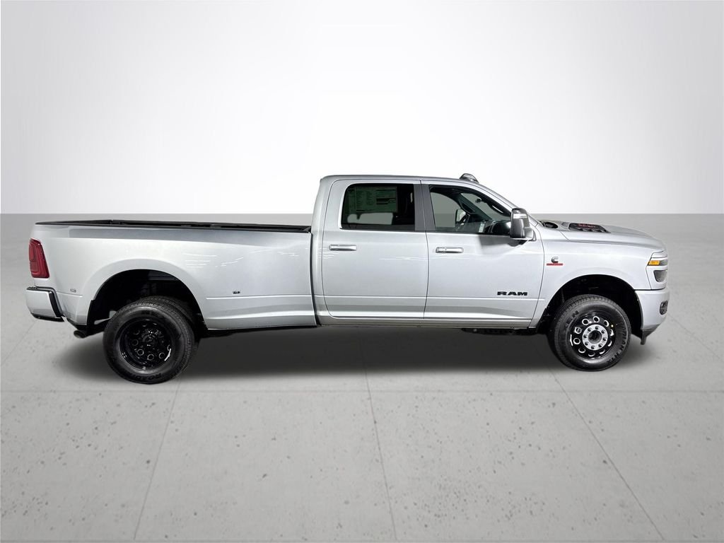 New 2026 Silver-Zynith Exterior Paint RAM Laramie image 5