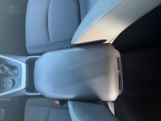2019 Toyota RAV4 XLE - Photo 25