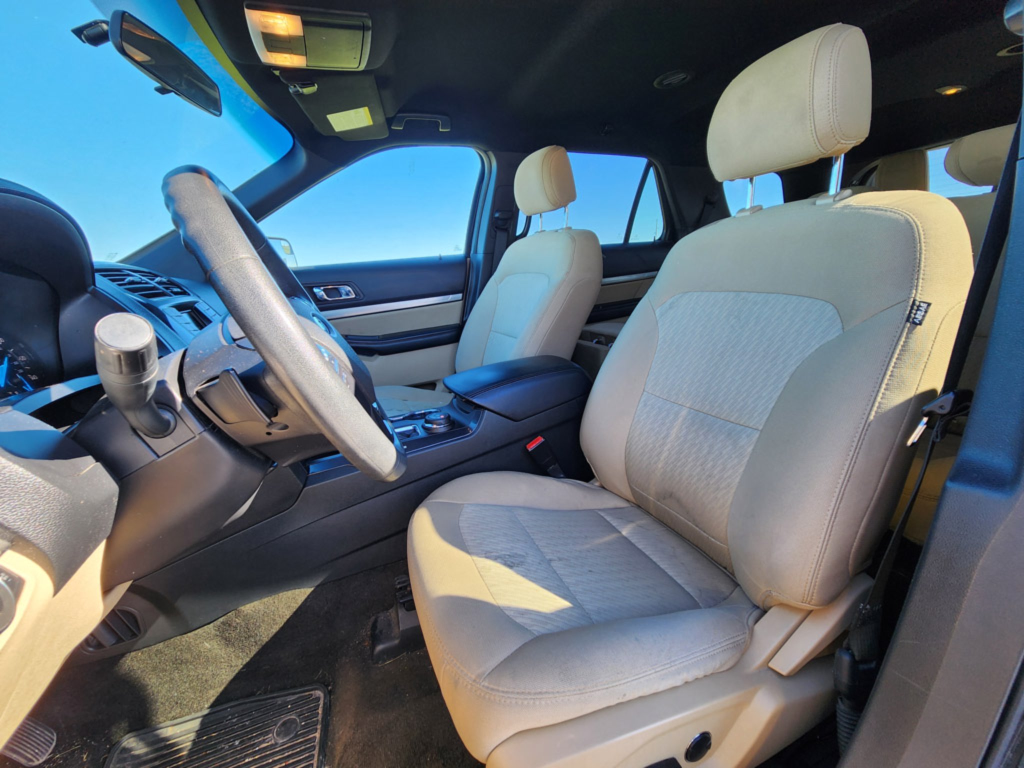Used 2016 Shadow Black Ford Base image 4