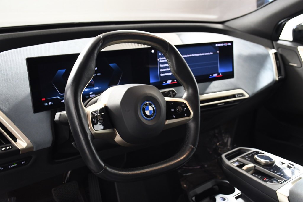 2023 BMW iX Base - Photo 13