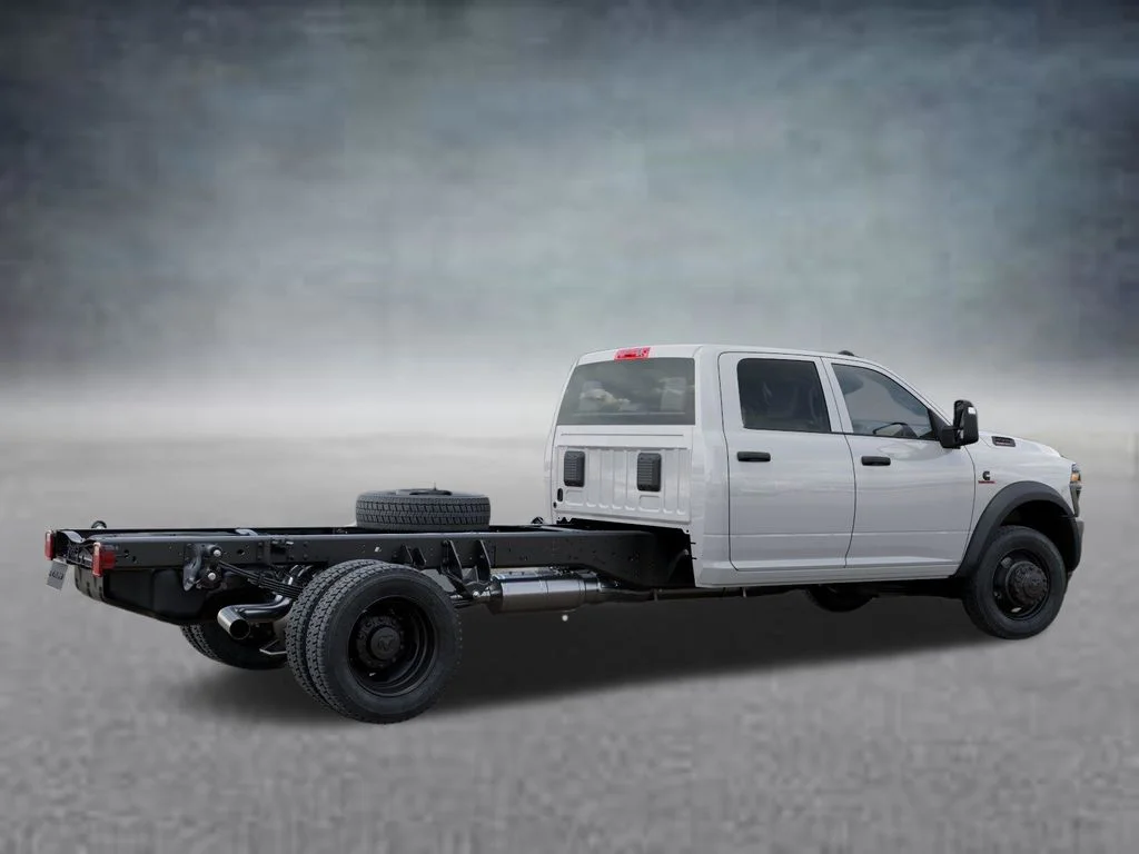 New 2026 Bright White Clear-Coat Exterior Paint RAM Tradesman image 4