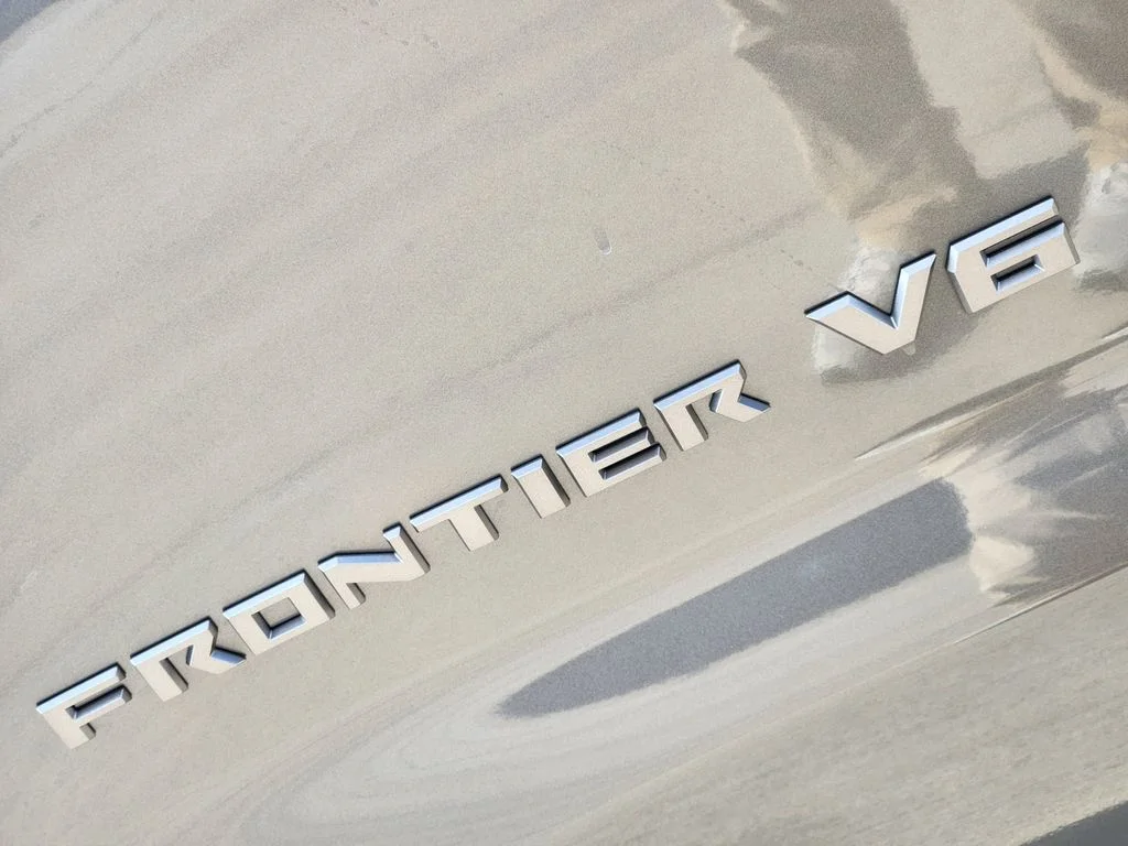 New 2027 Gun Metallic Nissan Crew Cab SV image 7