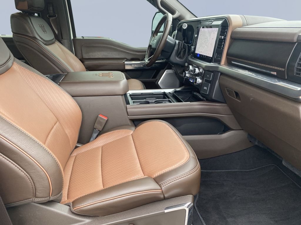Used 2026 White Metallic Ford King Ranch image 31