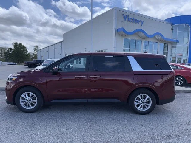 Used 2024 Red Kia LX image 8