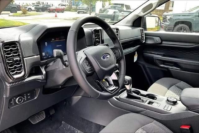 New 2026 Avalanche Ford XLT image 6