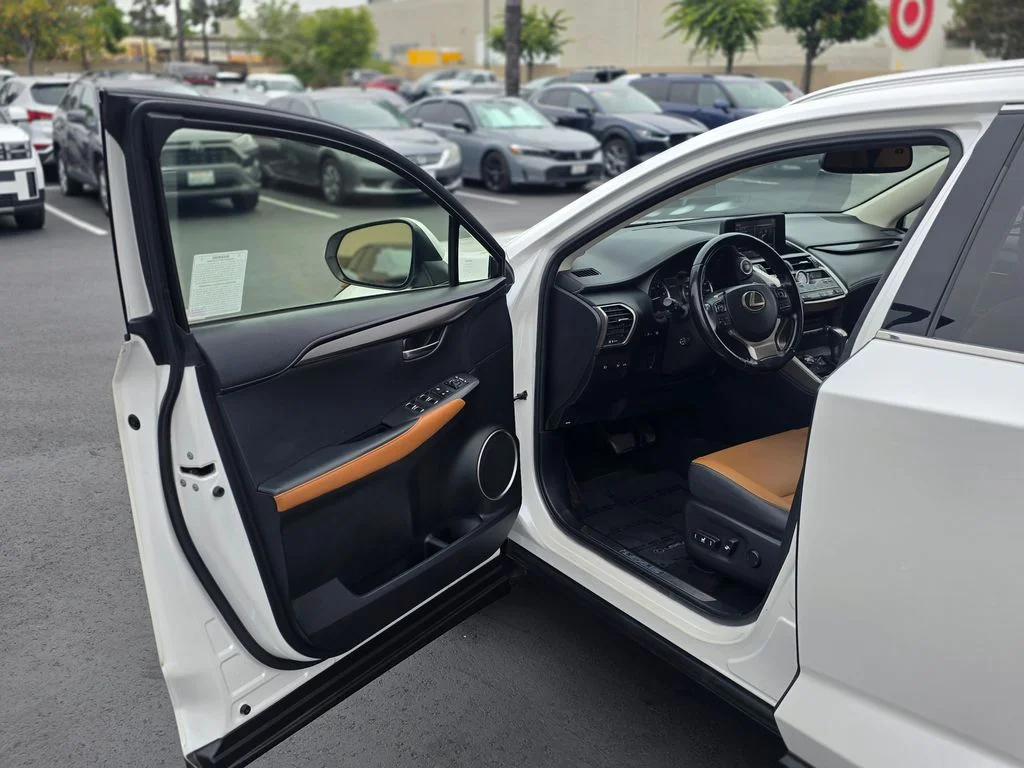 2020 Lexus NX 300 - Photo 42