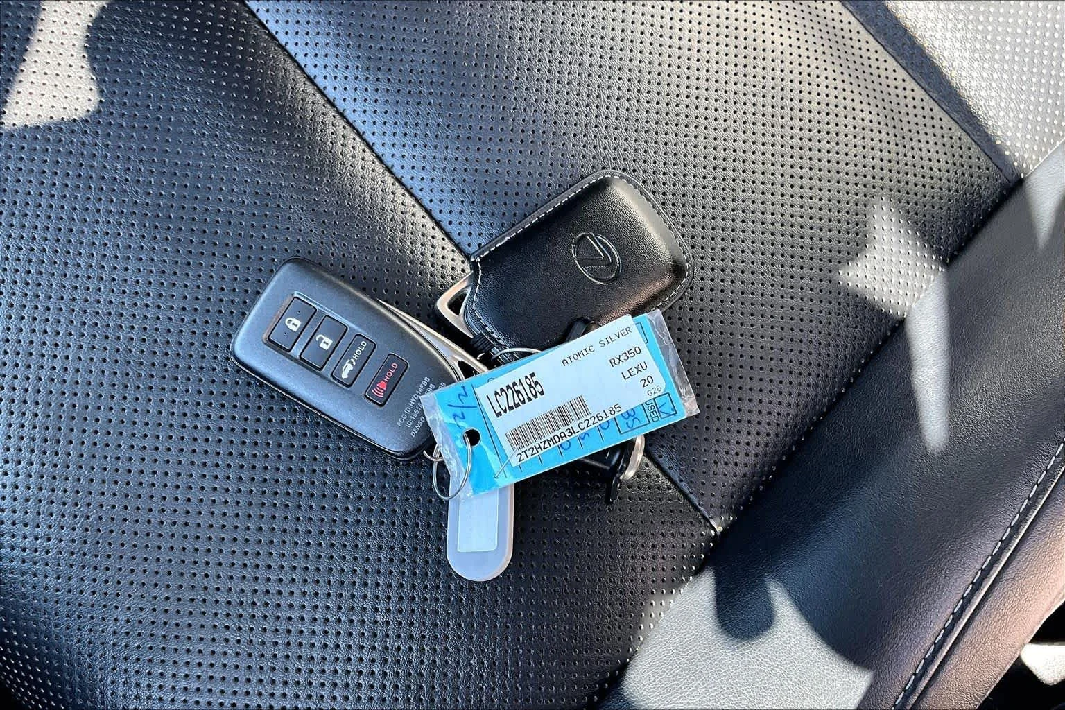Used 2020 Atomic Silver Lexus  image 29