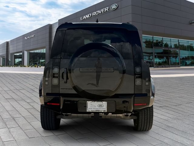Used 2026 Gray Land Rover X-Dynamic SE image 4