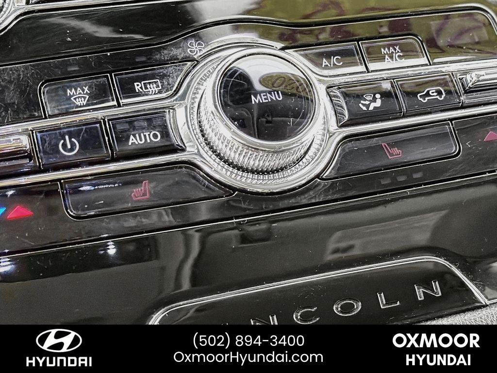 Used 2020 Magnetic Gray Lincoln Standard image 20