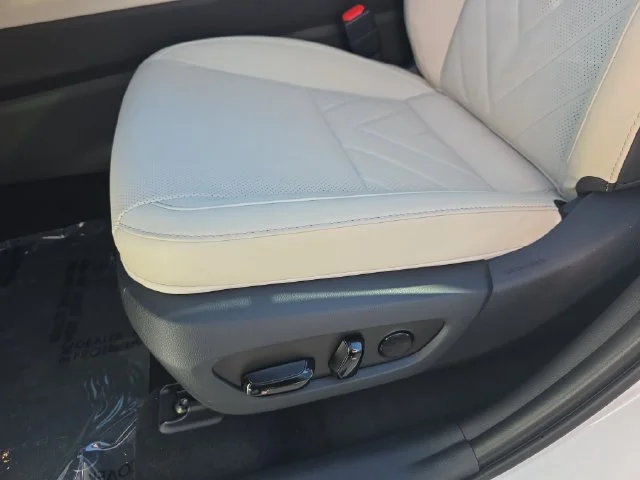 New 2026 Ultra White Lexus 350h Luxury image 29