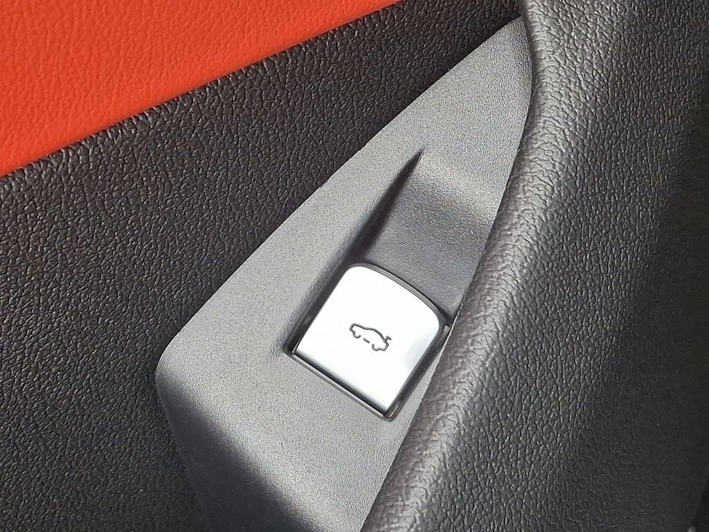 2026 BMW 8 Series 840i - Photo 28