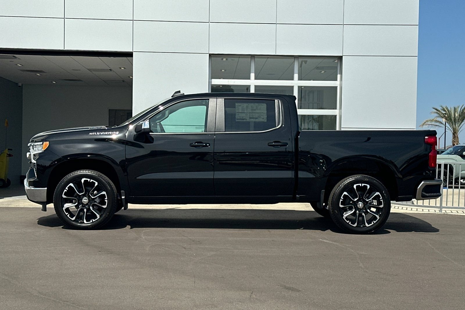 2026 Chevrolet Silverado 1500 LT - Photo 7