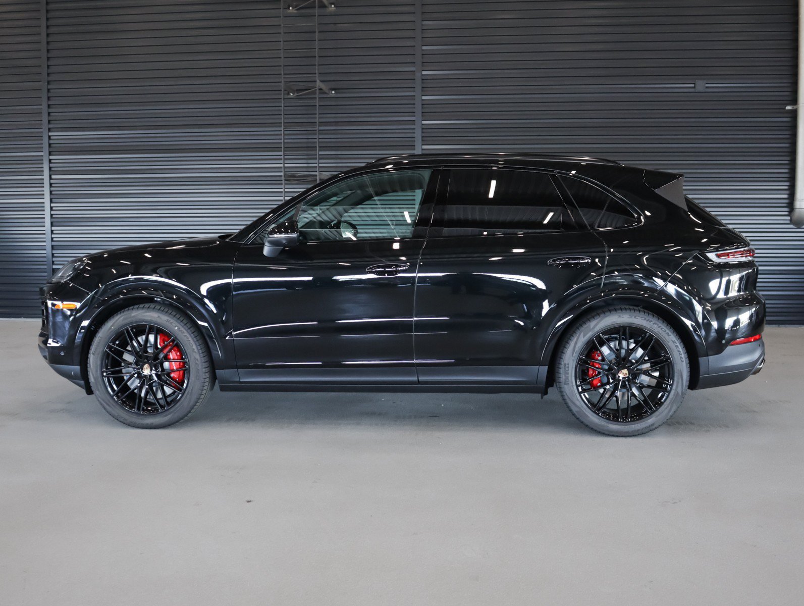 New 2026 Chromite Black Metallic Porsche S image 2