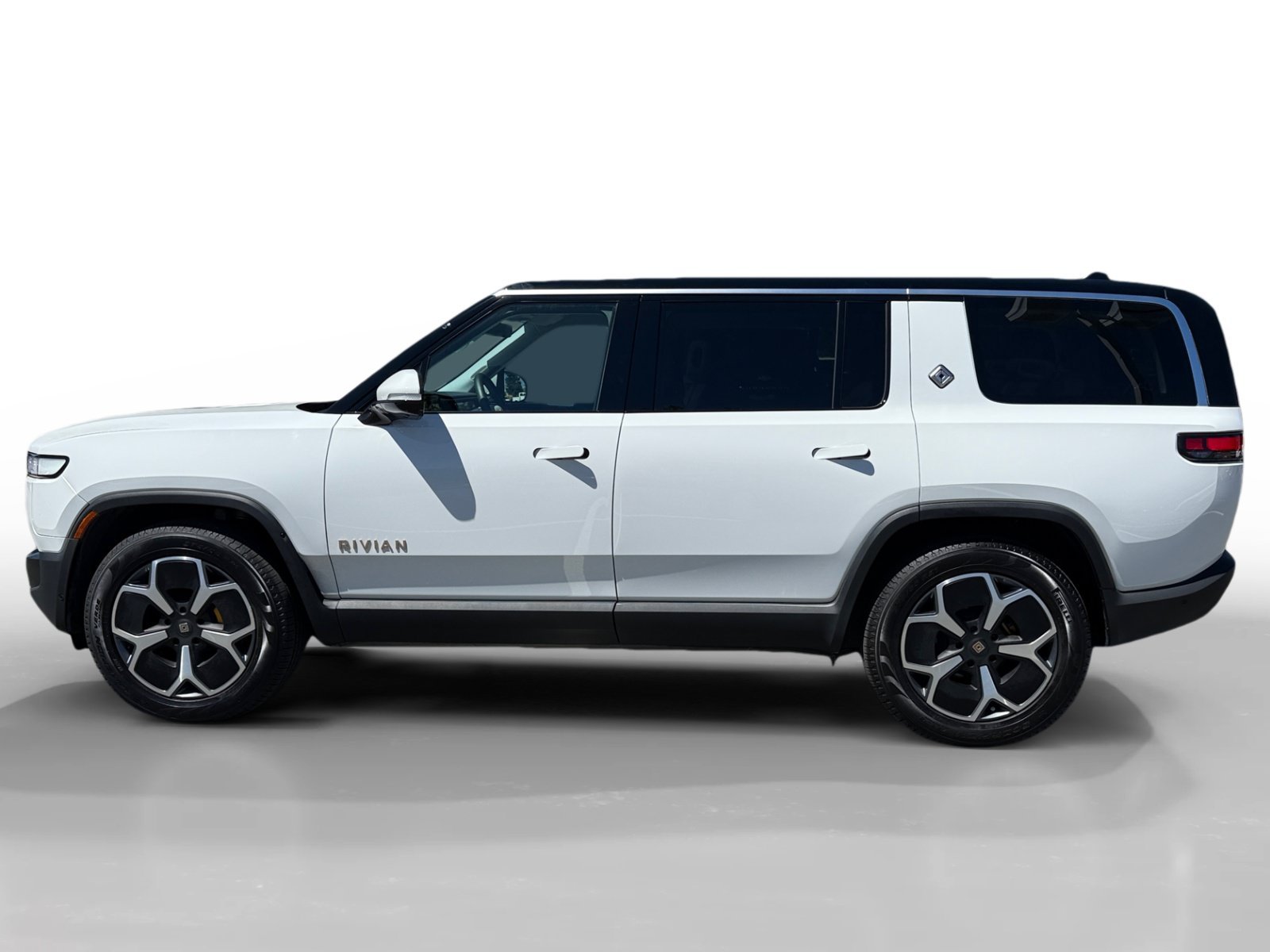 Used 2024 Rivian R1S Adventure with VIN 7PDSGABA8RN038178 for sale in Vallejo, CA