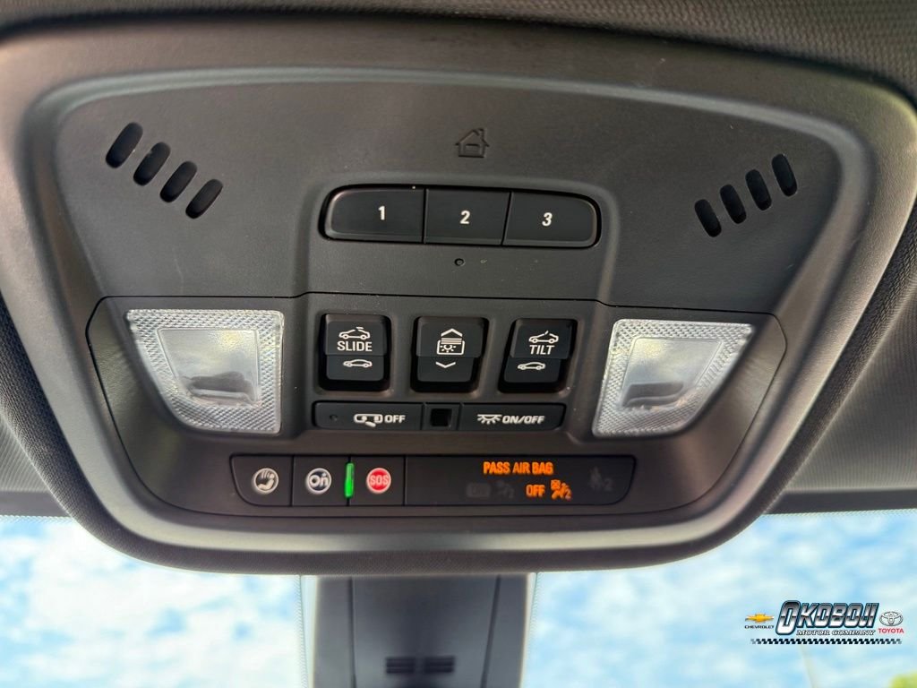 Used 2022 Black Chevrolet Premier image 16