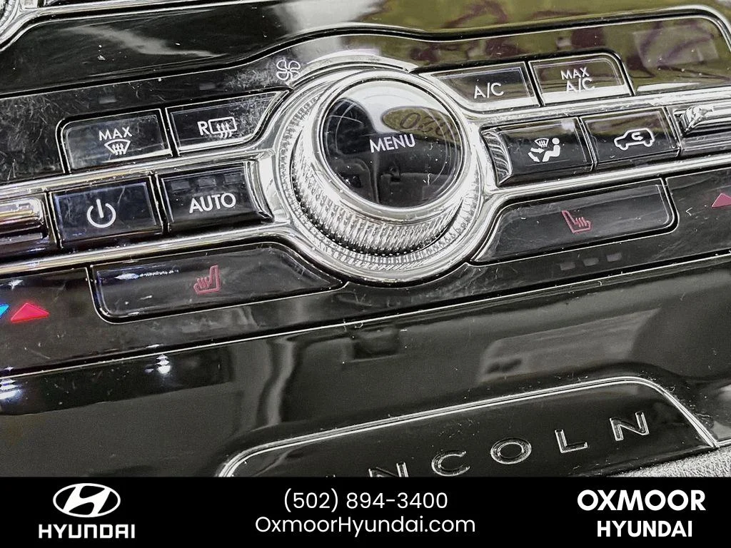 Used 2020 Magnetic Gray Lincoln Standard image 20