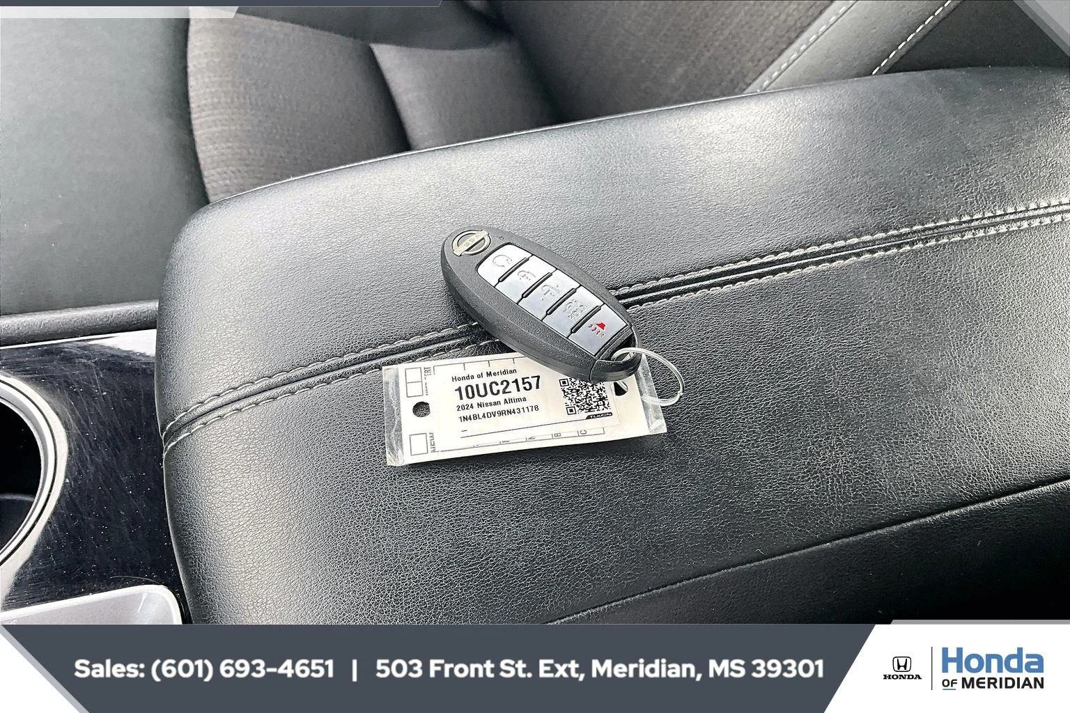 Used 2024 Gun Metallic Nissan 2.5 SV image 9