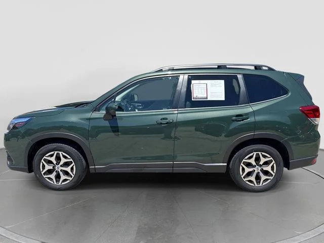 Used 2023 Green Subaru Premium image 7