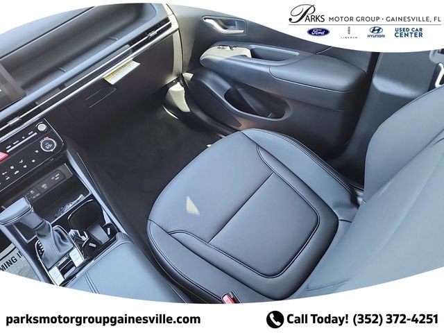 New 2025 White Hyundai SEL image 13