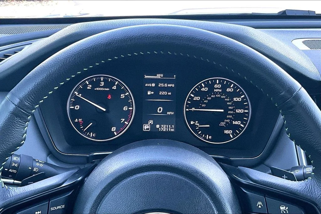 Used 2025 Silver Subaru Onyx Edition image 23