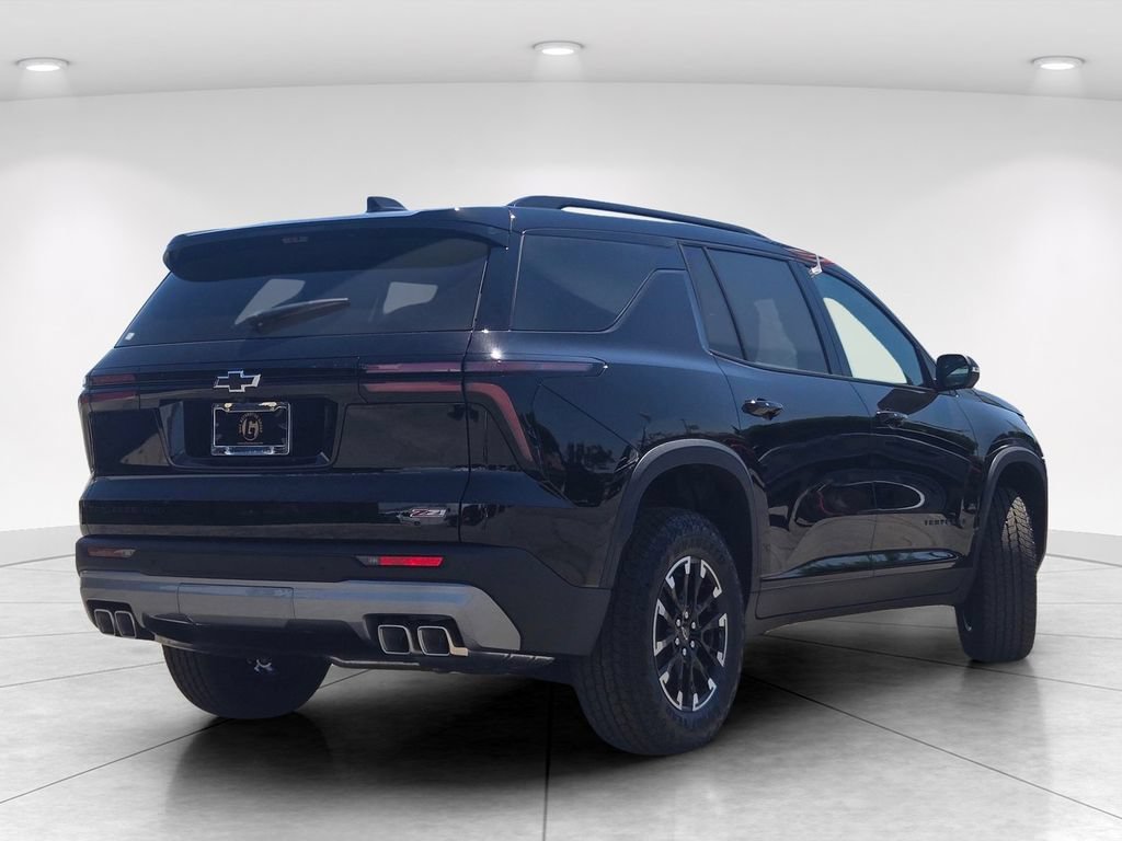 New 2026 Mosaic Black Metallic Chevrolet Z71 image 3
