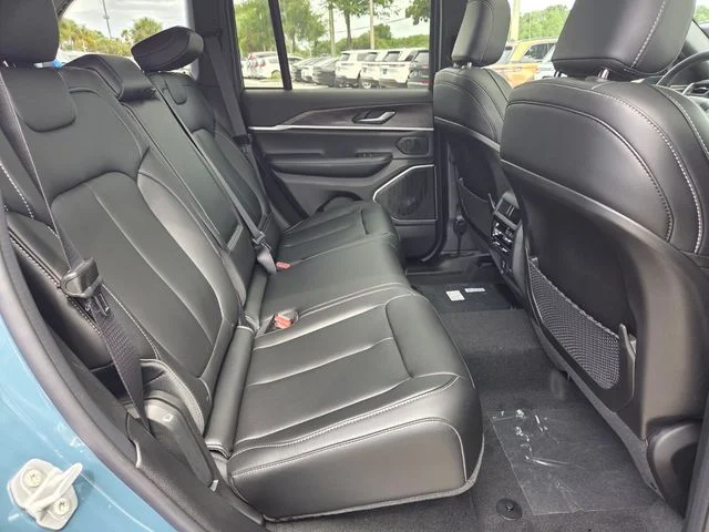 New 2026 Steel Blue Exterior Paint Jeep Limited image 12