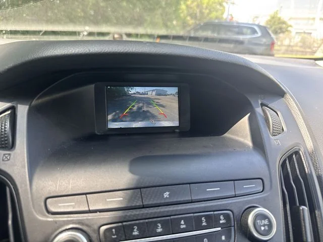 Used 2018 White Ford S image 21