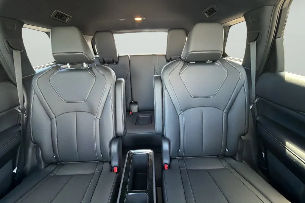 New 2027 HARBOR GRAY INFINITI Sport AWD image 11