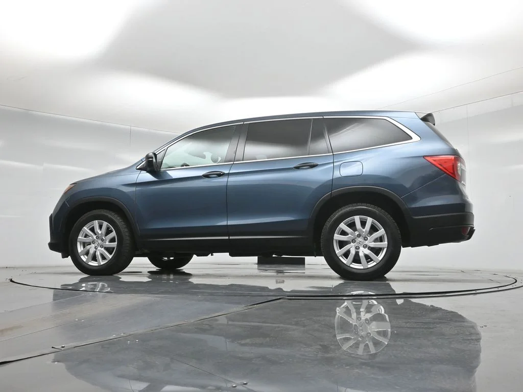Used 2019 Black Honda LX image 52