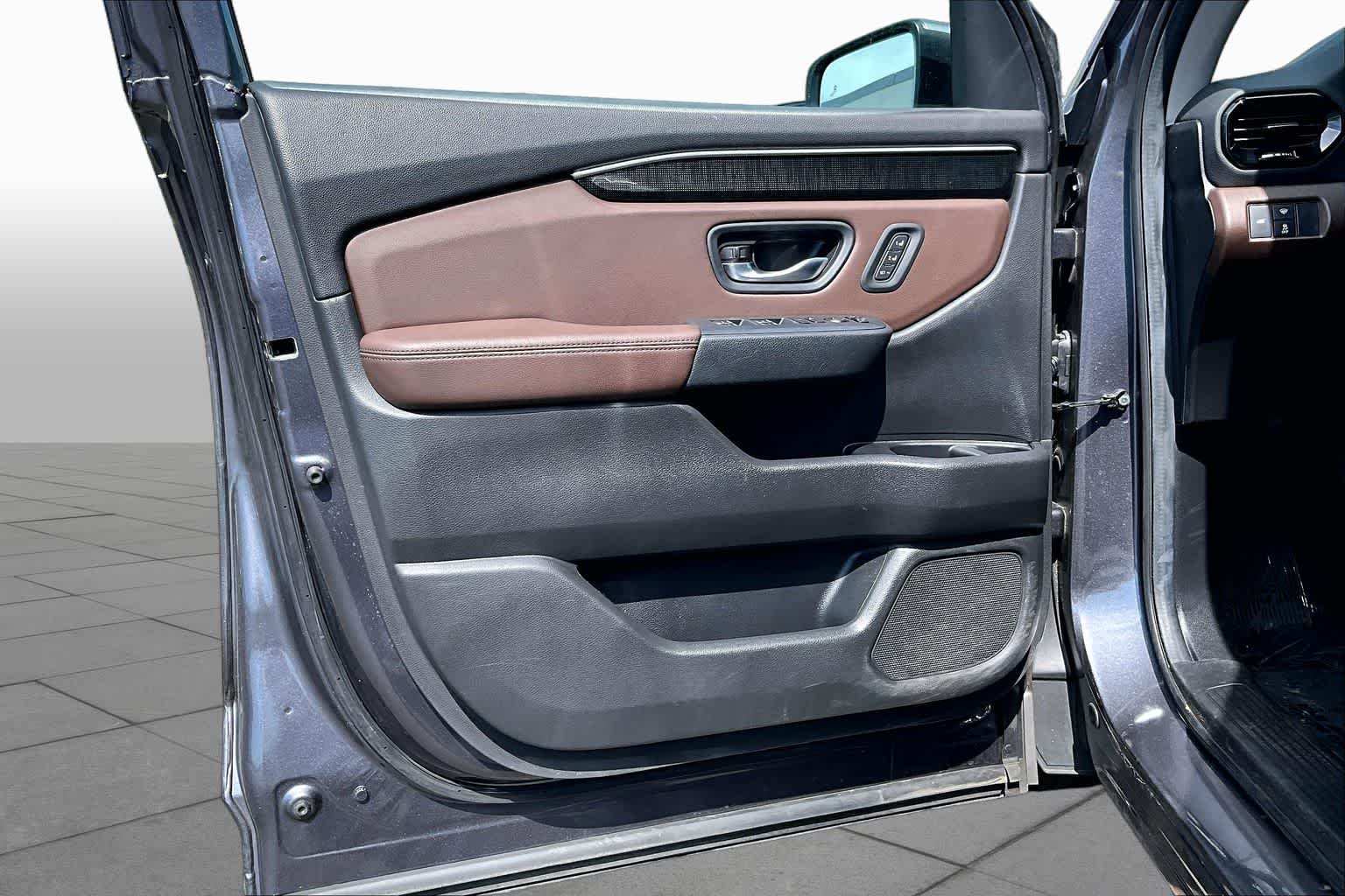 Used 2025 Modern Steel Metallic Honda Elite image 22
