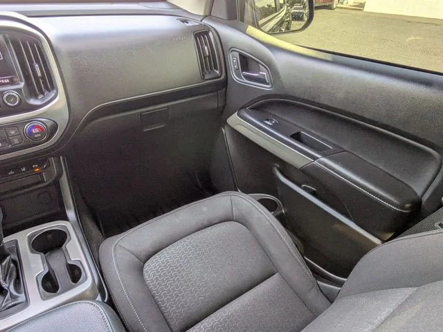 Used 2021 Black GMC Elevation image 17