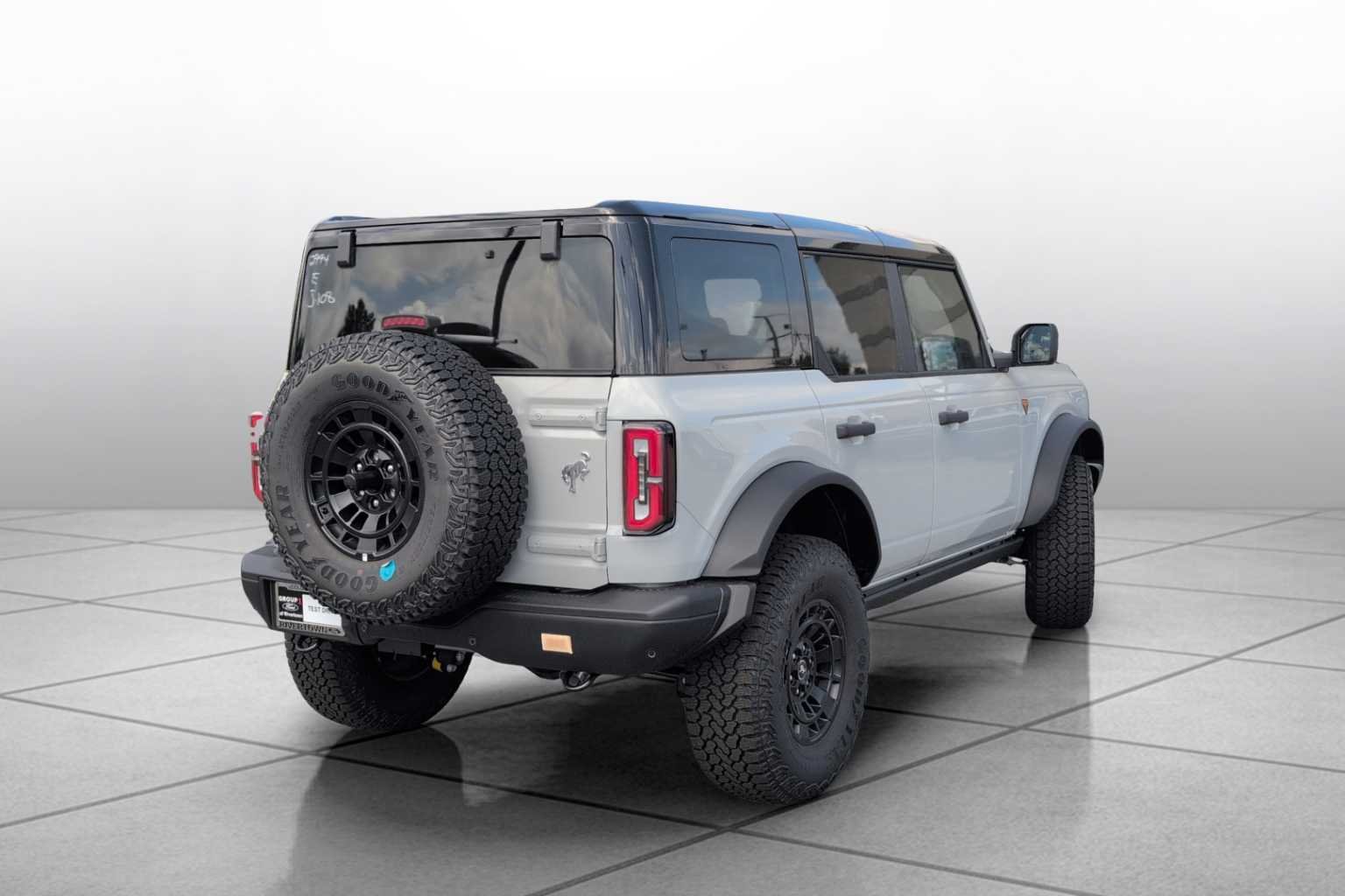 New 2026 Avalanche Gray Ford Badlands® image 14