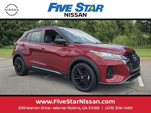 2023 Nissan Kicks SR