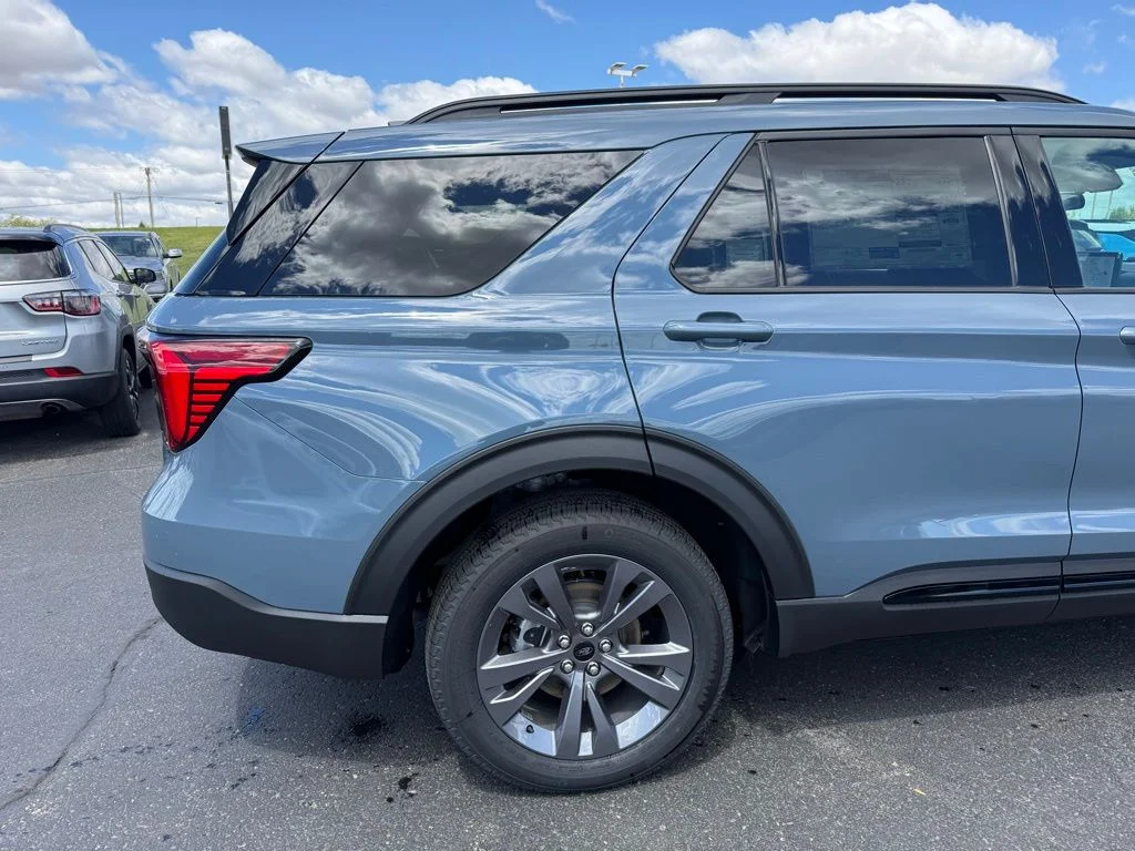 2026 Ford Explorer Active - Photo 32
