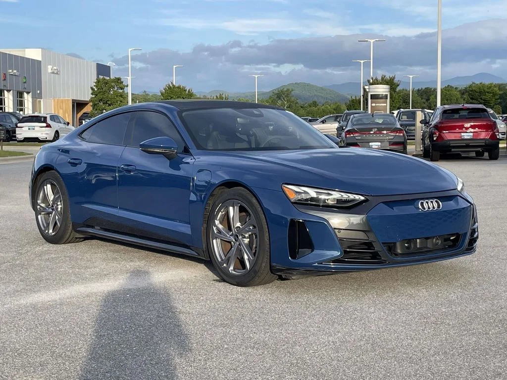 2024 Audi e-tron GT Premium Plus quattro's photo