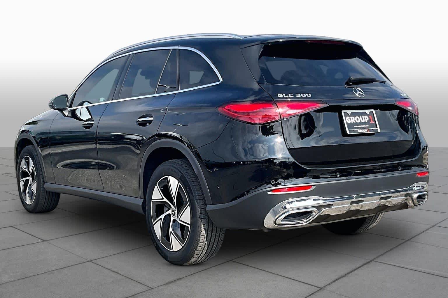 Used 2024 Black Mercedes-Benz GLC 300 image 12