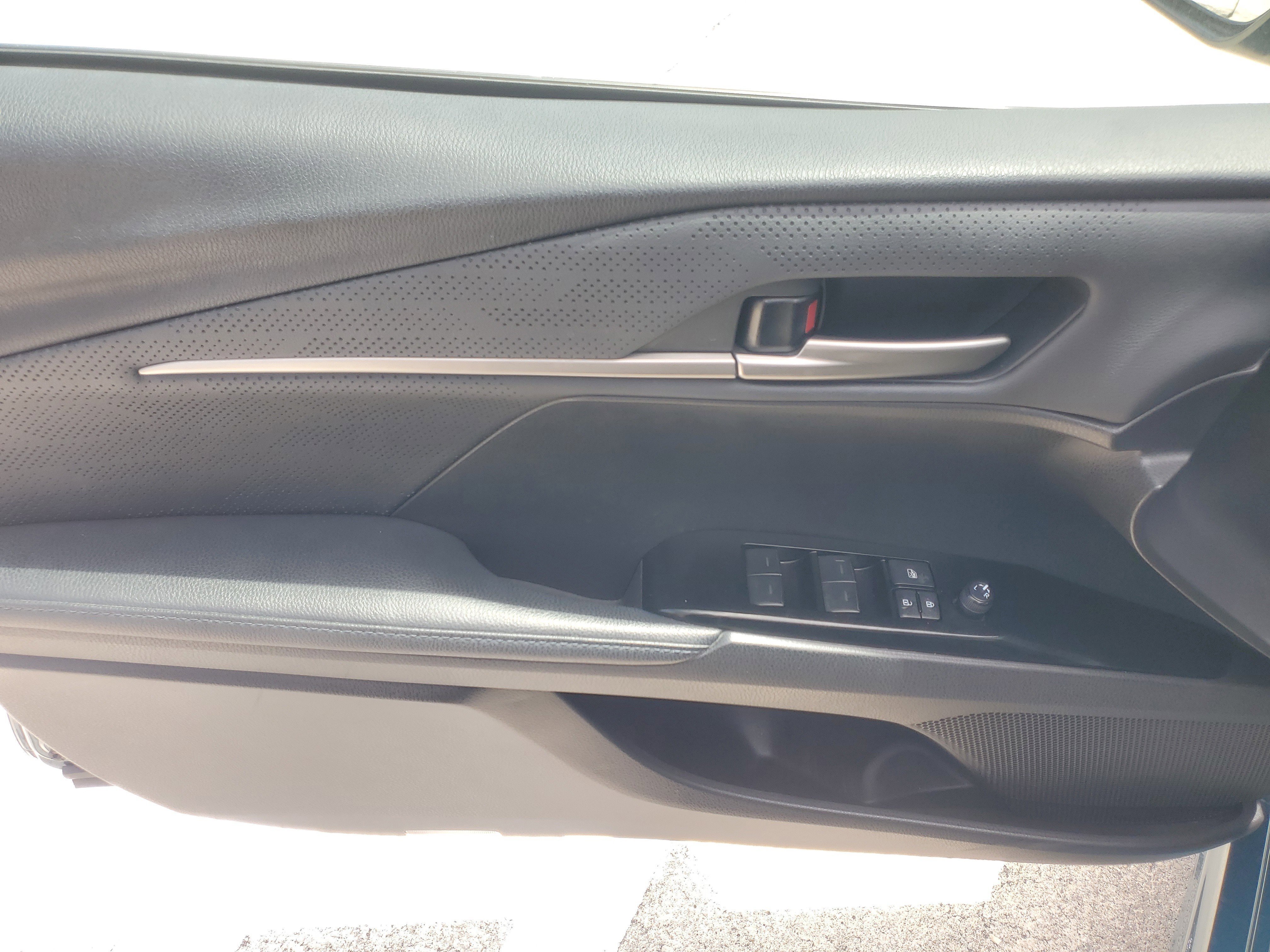 Certified Used 2025 Ocean Toyota XSE image 19