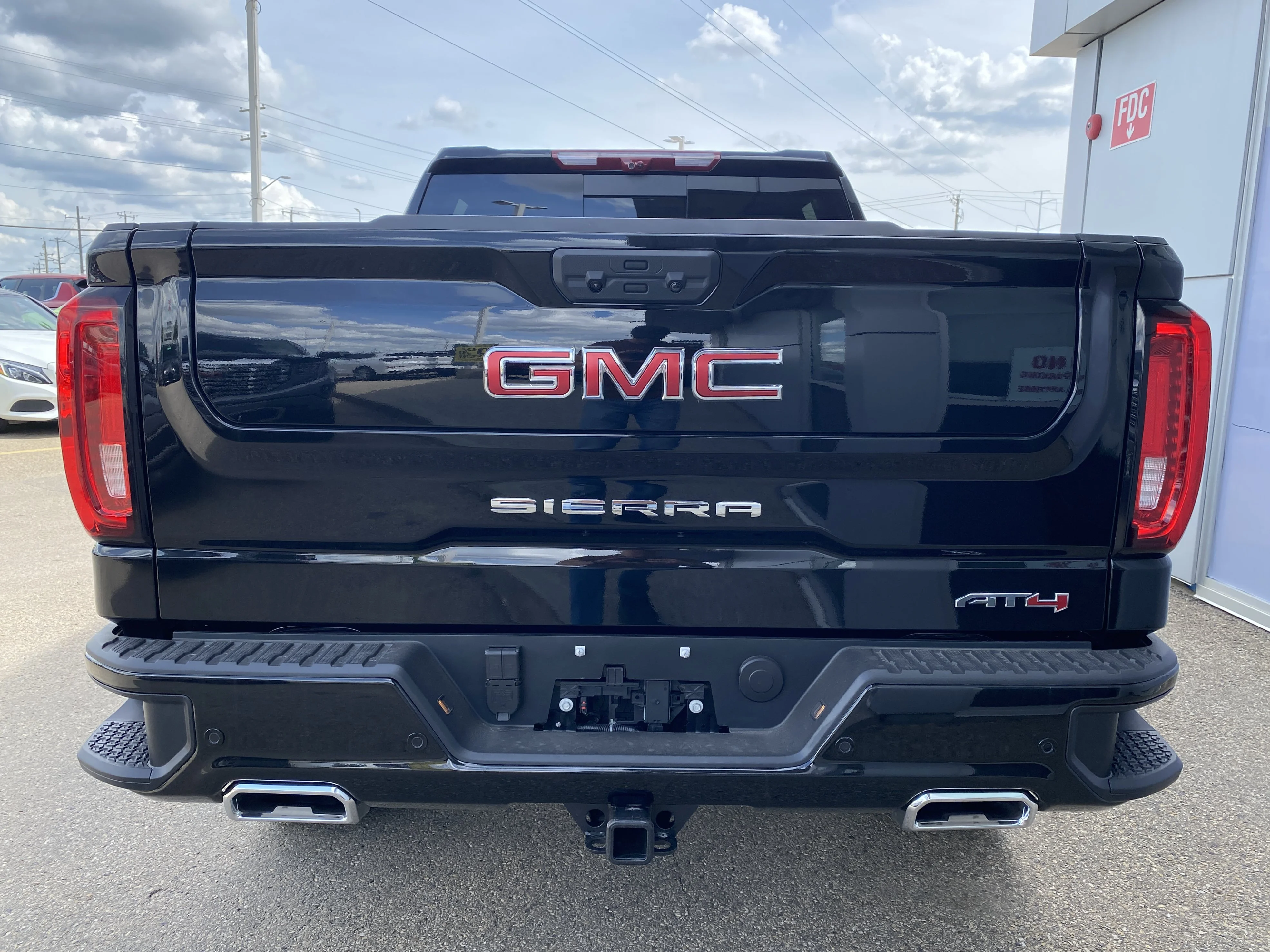 New 2026 ONYX BLACK GMC AT4 image 6