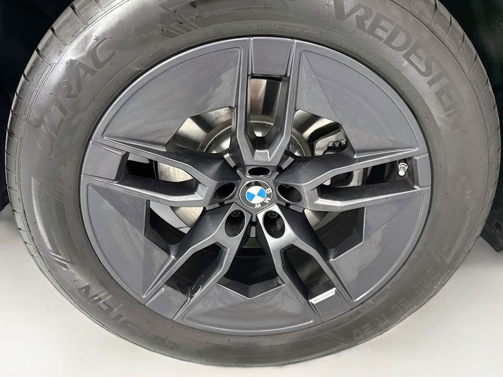 Certified Used 2026 Black Sapphire Metallic BMW xDrive45 image 31