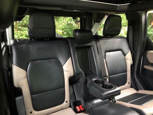 Used 2022 Oxford White Ford Wildtrak image 11