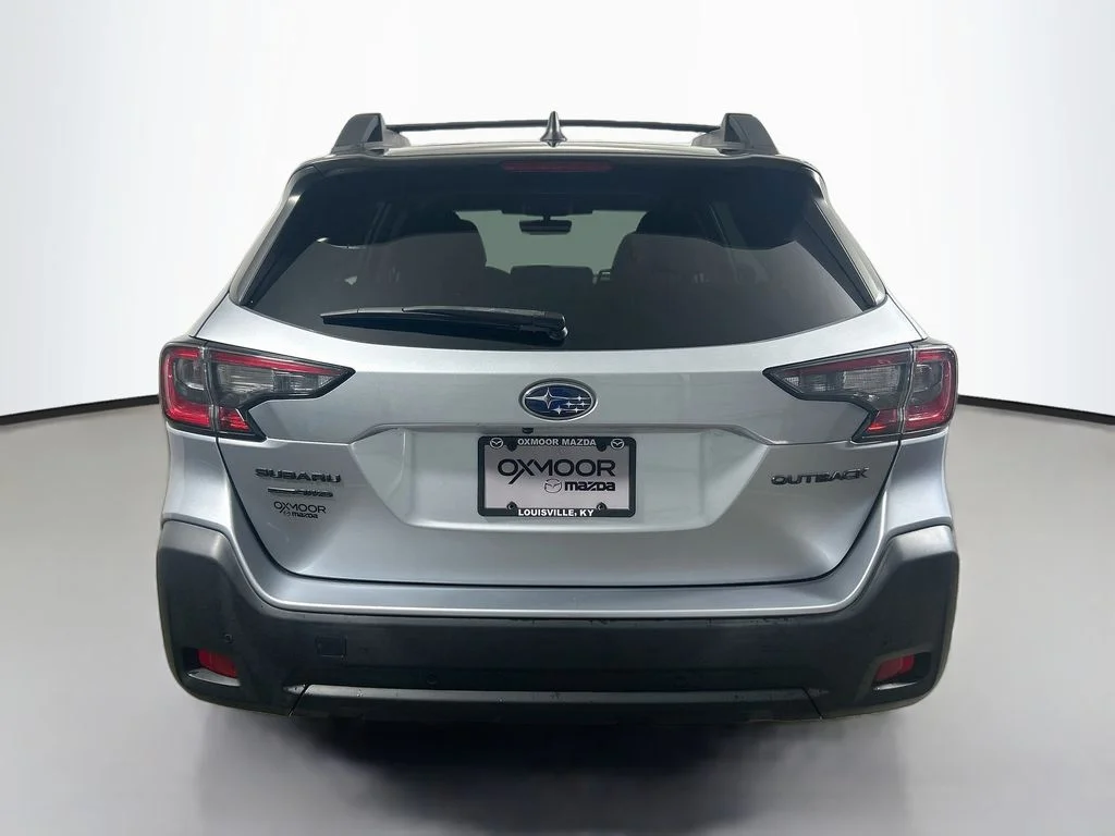 Used 2023 Ice Silver Metallic Subaru Onyx Edition image 6
