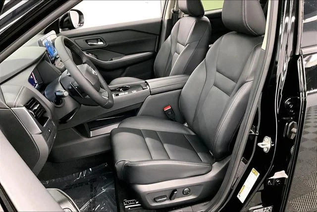 2025 Nissan Rogue SL - Photo 10