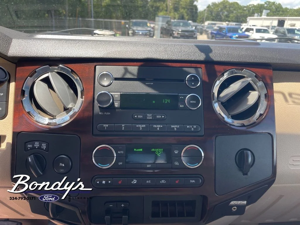 Used 2009 Beige Ford  image 5