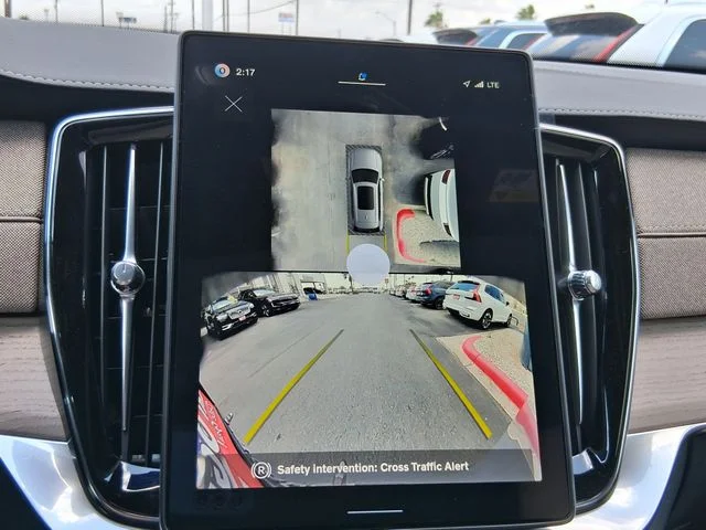 New 2026 Aurora Silver Volvo Plus image 8
