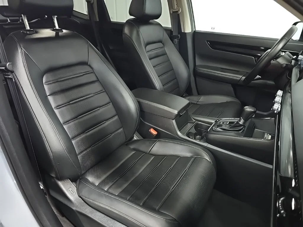 Used 2025  Honda EX-L image 15