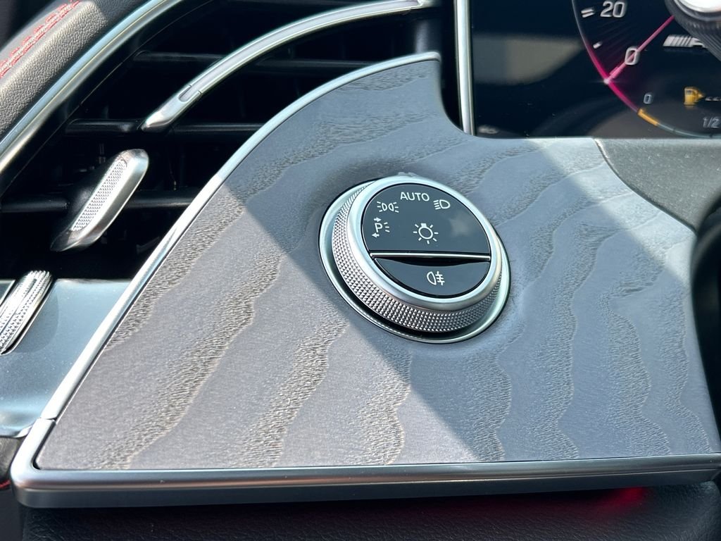 New 2027 MANUFAKTUR Alpine Grey Mercedes-Benz AMG® E 53 E 4MATIC+ Sedan image 15