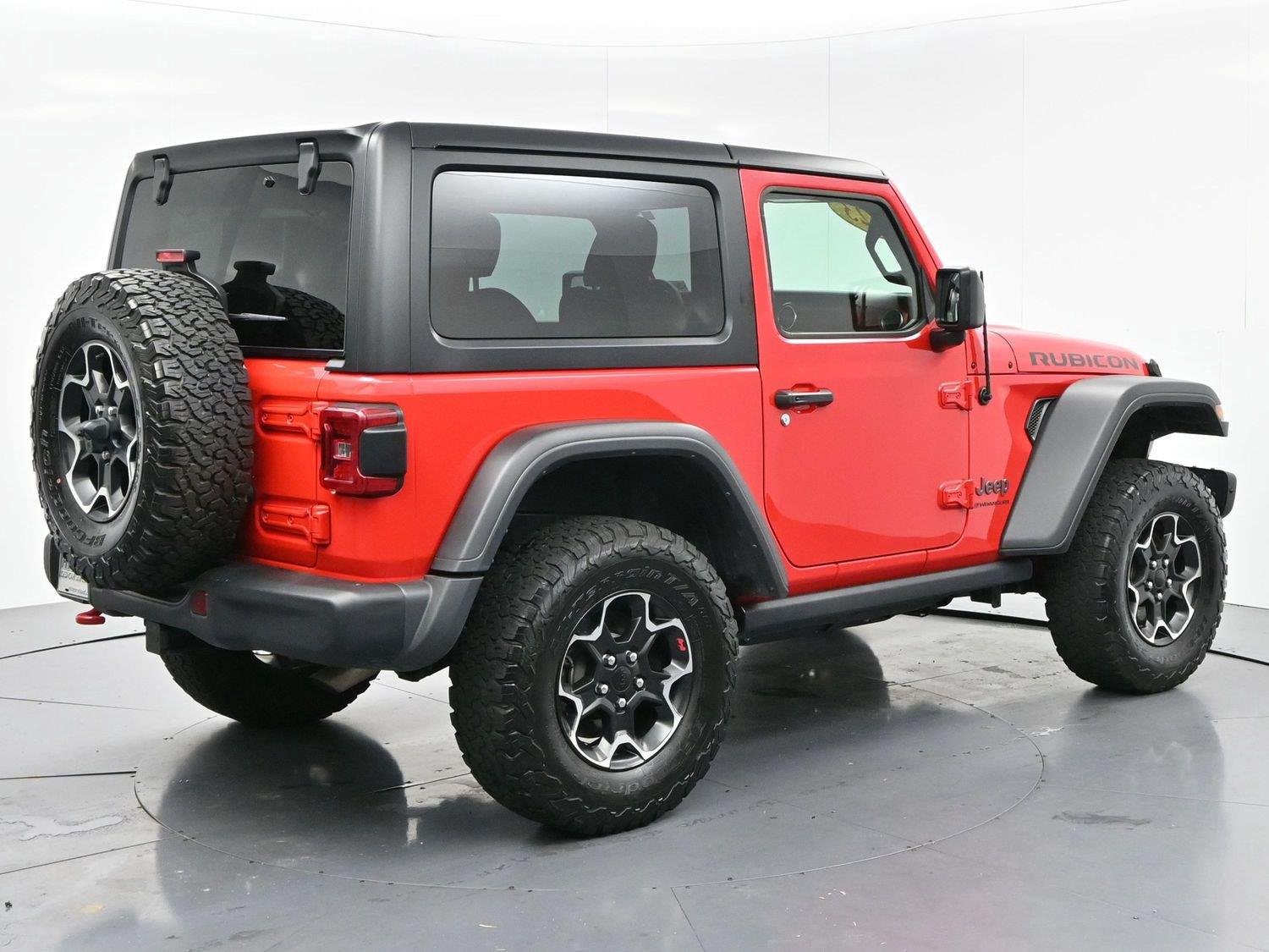 Used 2023 Firecracker Red Clearcoat Jeep Rubicon image 7