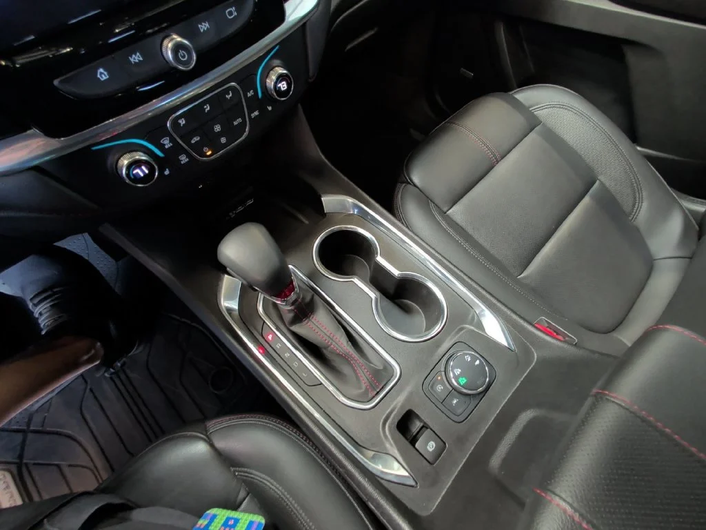 Used 2023 SUMMIT WHITE Chevrolet RS image 18
