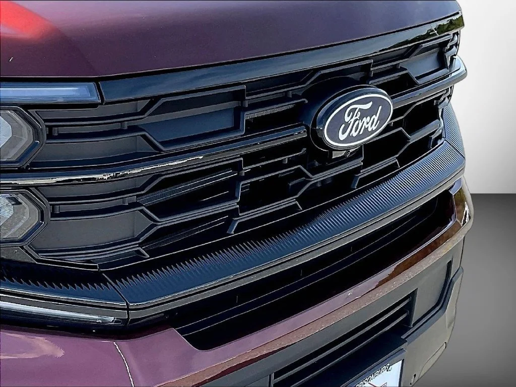 New 2027 Bronze Fire Metallic Tinted Clearcoat Ford Active image 42