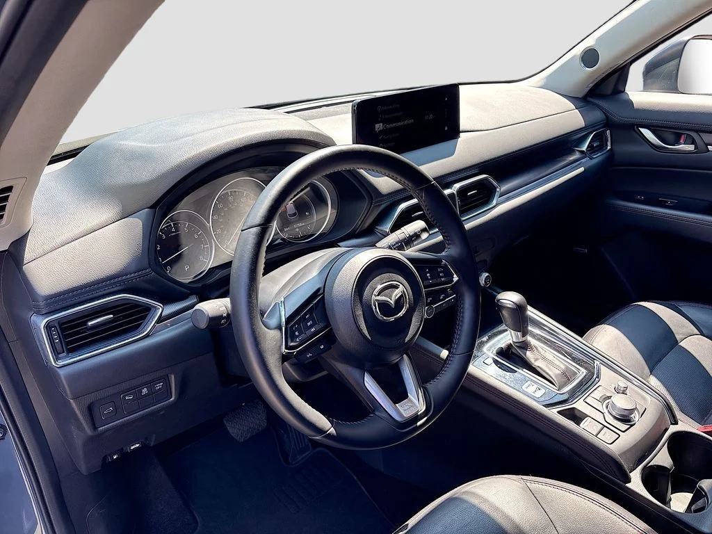 Certified Used 2025 Gray Metallic Mazda 2.5 S Carbon Edition image 9
